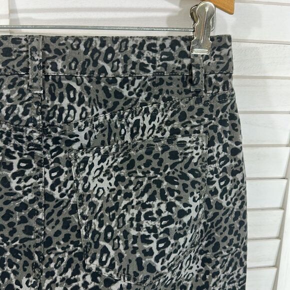 Talbots Jeans Size 4 Leopard Stretch Straight Leg Denim NWT - Picture 10 of 12
